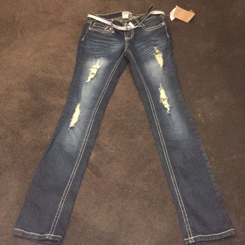 Mudd bling wing skinny jeans size 3 with tags